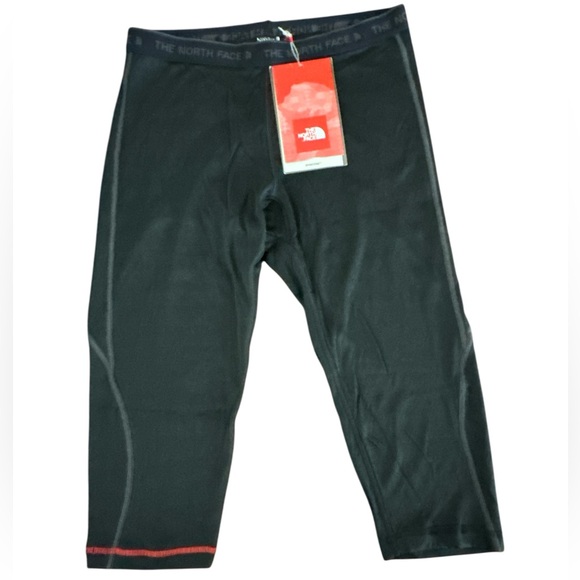 The North Face Pants - ⭐️NWT⭐️The North Face Black Performance Leggings Size Medium